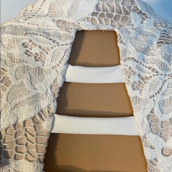 🆕 Speechless® Ivory ~ Nude Sleeveless Dress - Picture 7 of 7